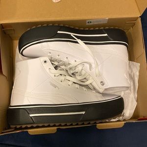 Cute platform sneakers